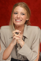 Blake Lively Longsleeve T-shirt #2319429