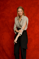 Blake Lively Longsleeve T-shirt #2319453
