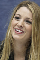 Blake Lively Longsleeve T-shirt #2319472