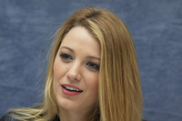 Blake Lively Longsleeve T-shirt #2319479