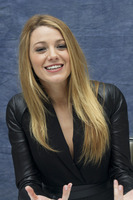 Blake Lively Longsleeve T-shirt #2319488