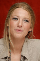 Blake Lively Longsleeve T-shirt #2319502