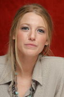 Blake Lively Longsleeve T-shirt #2319518