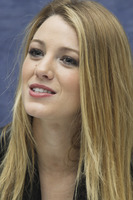 Blake Lively Longsleeve T-shirt #2319521