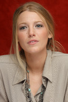 Blake Lively Longsleeve T-shirt #2319529