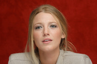 Blake Lively Longsleeve T-shirt #2319531