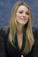 Blake Lively Longsleeve T-shirt #2319536