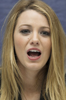 Blake Lively Longsleeve T-shirt #2319538