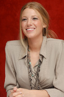 Blake Lively Longsleeve T-shirt #2319543