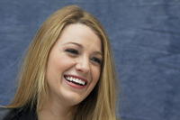 Blake Lively Longsleeve T-shirt #2319580