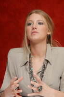 Blake Lively Longsleeve T-shirt #2319582