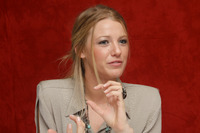 Blake Lively Longsleeve T-shirt #2319609