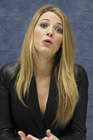 Blake Lively Longsleeve T-shirt #2319624