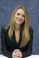 Blake Lively Longsleeve T-shirt #2319634