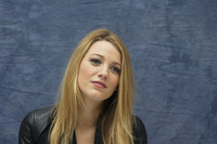 Blake Lively Longsleeve T-shirt #2319647