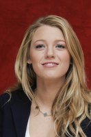 Blake Lively Longsleeve T-shirt #2319651