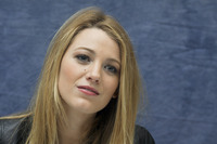 Blake Lively Longsleeve T-shirt #2319658
