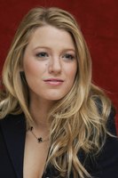 Blake Lively Longsleeve T-shirt #2319687