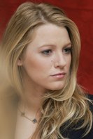 Blake Lively Longsleeve T-shirt #2319706