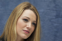 Blake Lively Longsleeve T-shirt #2319717