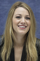 Blake Lively Longsleeve T-shirt #2319718