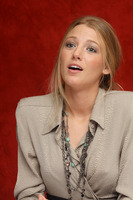 Blake Lively Longsleeve T-shirt #2319736