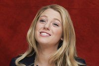 Blake Lively Longsleeve T-shirt #2319745