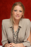 Blake Lively Longsleeve T-shirt #2319757