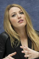 Blake Lively Longsleeve T-shirt #2319770