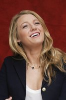 Blake Lively Longsleeve T-shirt #2319797