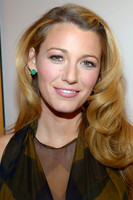 Blake Lively Longsleeve T-shirt #2330058
