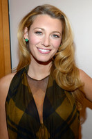 Blake Lively Longsleeve T-shirt #2330059