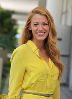 Blake Lively Longsleeve T-shirt #2355599