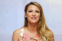 Blake Lively Longsleeve T-shirt #2615804