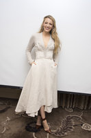 Blake Lively Longsleeve T-shirt #2850956