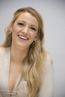 Blake Lively Longsleeve T-shirt #2850960