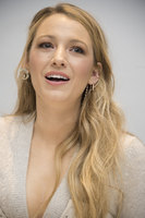 Blake Lively Longsleeve T-shirt #2850984