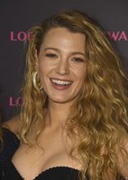 Blake Lively magic mug #G1472383