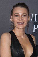 Blake Lively magic mug #G1472564