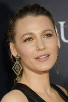 Blake Lively Longsleeve T-shirt #3230559