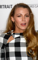 Blake Lively Longsleeve T-shirt #3268169