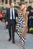 Blake Lively Longsleeve T-shirt #3268273