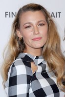Blake Lively Longsleeve T-shirt #3268287