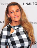 Blake Lively Longsleeve T-shirt #3268373