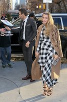 Blake Lively Longsleeve T-shirt #3268458