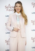 Blake Lively Longsleeve T-shirt #3718490