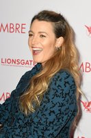 Blake Lively Longsleeve T-shirt #3718505