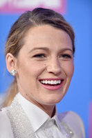 Blake Lively Longsleeve T-shirt #3718570