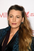 Blake Lively Longsleeve T-shirt #3718597