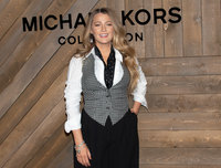 Blake Lively Longsleeve T-shirt #3938159